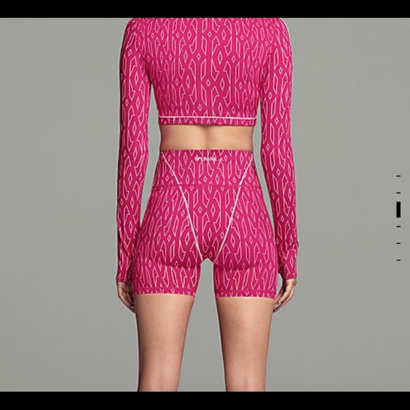 Adidas x Ivy Park monogram short tights - Picture 2 of 4